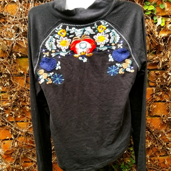 Free People embroidered shirt L - Picture 2 of 3